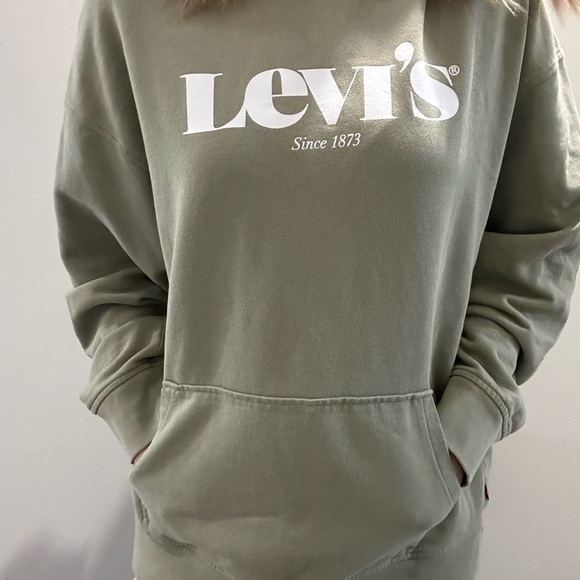 Levi's Men’s Green Hoodie - Picture 3 of 3